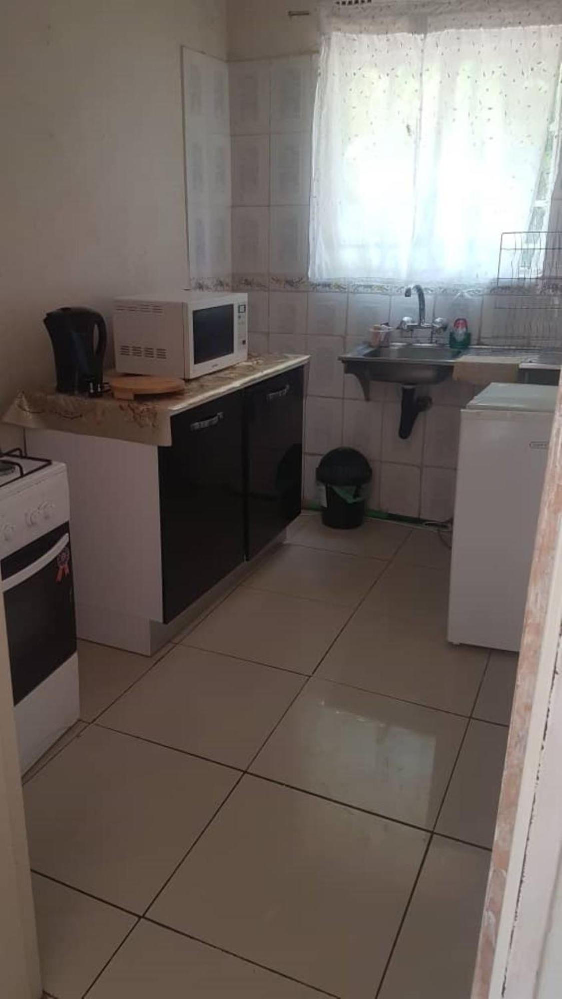 Carlcyn Homestay Gaborone Eksteriør billede