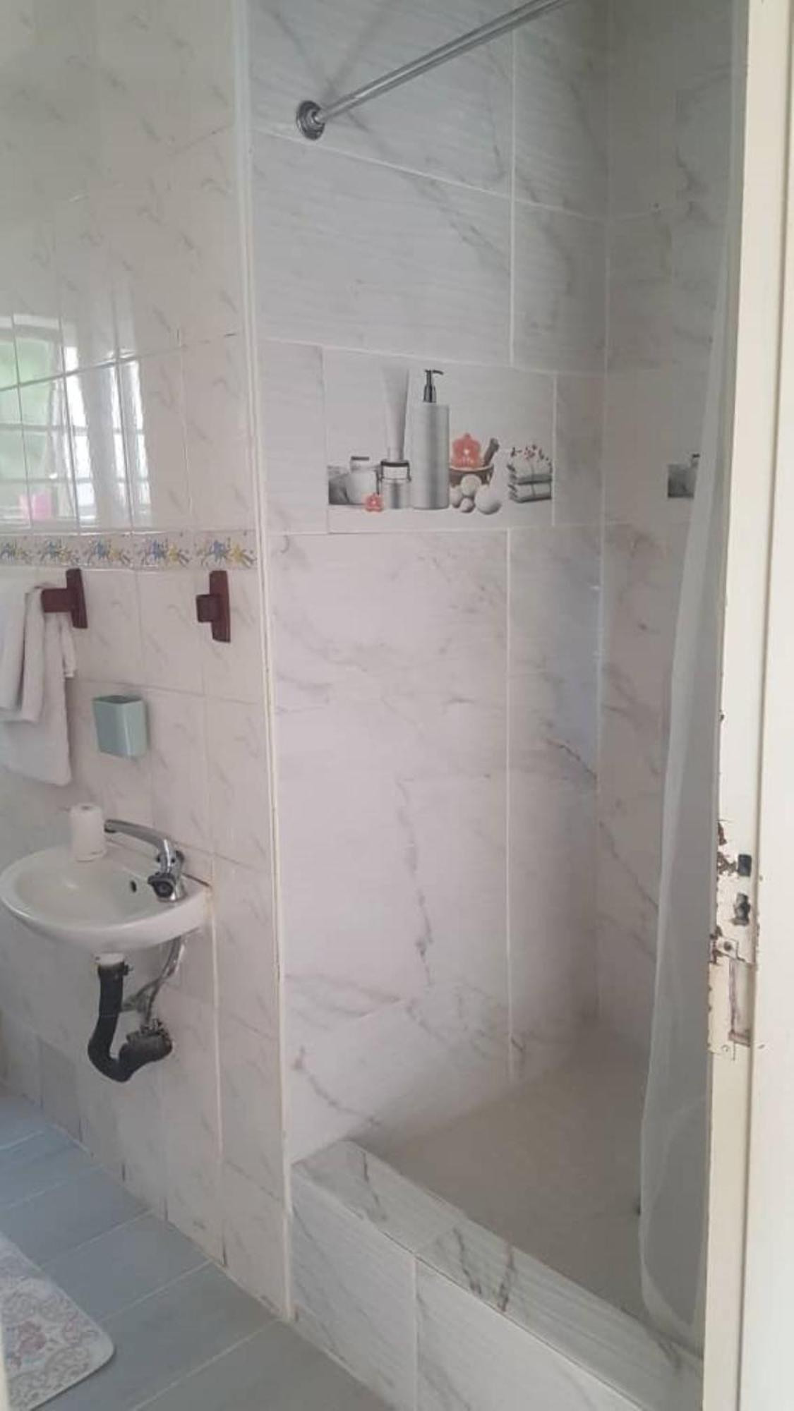 Carlcyn Homestay Gaborone Eksteriør billede